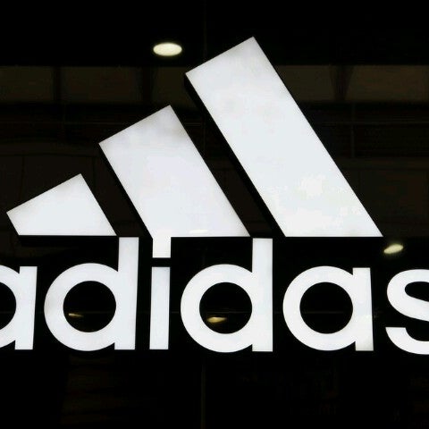 アディダス ブランドコアストア 仙台 Sporting Goods Shop In 仙台市