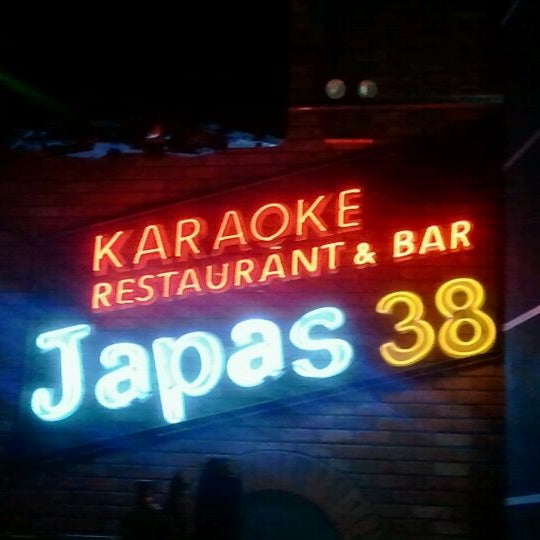 Photo taken at Japas 38 by Norman P. on 2/16/2012