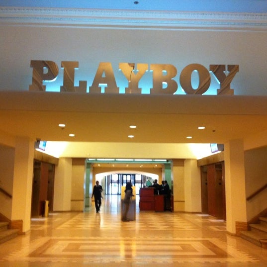 Снимок сделан в Playboy Enterprises, Inc. пользователем Kendra Z. 3/20/2012
