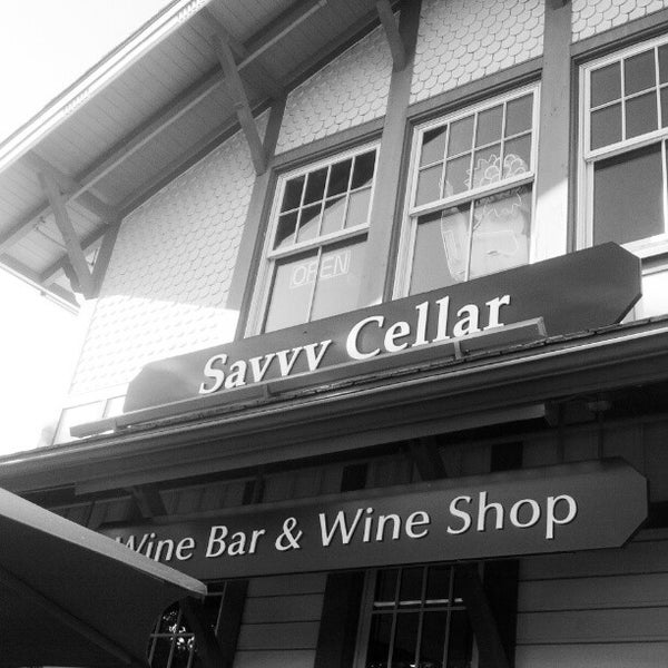 7/26/2012にMarc Tobias K.がSavvy Cellar Wine Bar &amp; Wine Shopで撮った写真