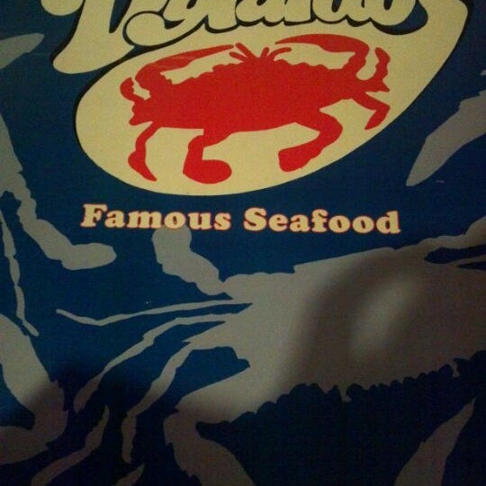 รูปภาพถ่ายที่ DiNardo&#39;s Famous Seafood โดย 💋Tiffany💋 เมื่อ 3/31/2012