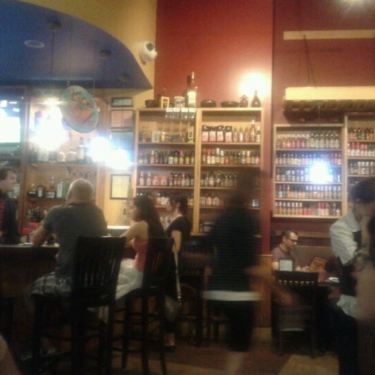 8/18/2012 tarihinde Federico M.ziyaretçi tarafından Tios Restaurant'de çekilen fotoğraf