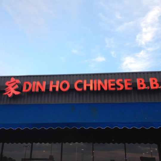 Photo taken at Din Ho Chinese BBQ by Johanna May M. on 6/15/2012
