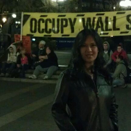 Снимок сделан в Occupy Wall Street пользователем Jnette B. 3/25/2012