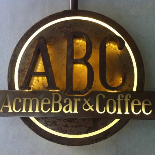 Photo taken at Acme Bar &amp; Coffee by David E. on 8/15/2012