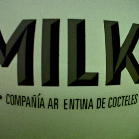 Photo prise au Milk Compañía Argentina de Cocteles par Lucia B. le8/13/2012