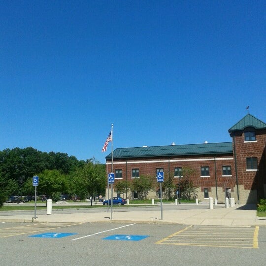 Northbridge High School Whitinsville'de Lise