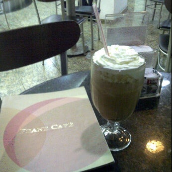 รูปภาพถ่ายที่ Fran&#39;s Café โดย Daniela C. เมื่อ 3/1/2012