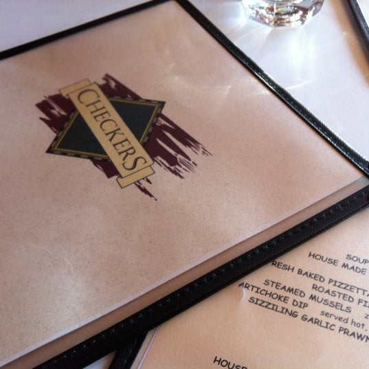 7/1/2012 tarihinde Paul A.ziyaretçi tarafından Checkers Restaurant'de çekilen fotoğraf