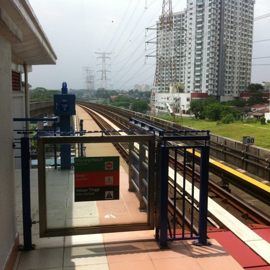 Rapidkl Asia Jaya Kj21 Lrt Station Petaling Jaya Selangor