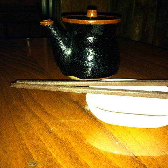 รูปภาพถ่ายที่ Sushi Taiyo โดย Chris R. เมื่อ 3/28/2012