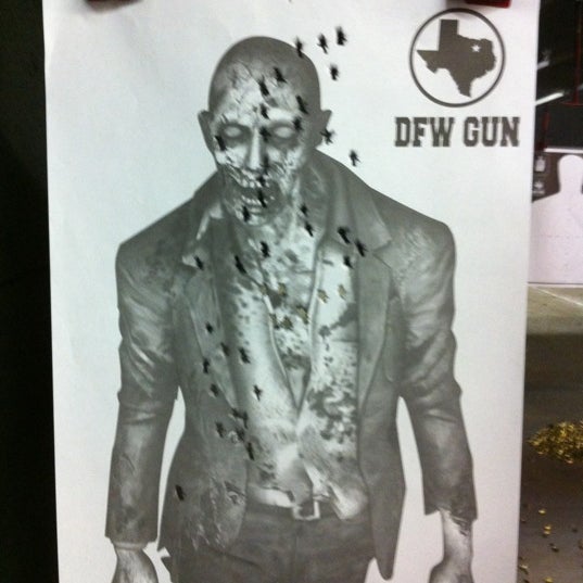 4/10/2012にSean J.がDFW Gun Range and Training Centerで撮った写真