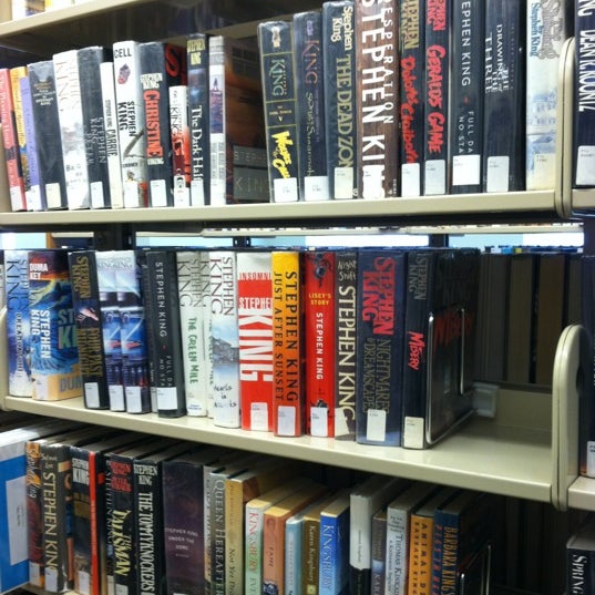 4/18/2012 tarihinde 💋Priceless M.ziyaretçi tarafından Darien Library'de çekilen fotoğraf