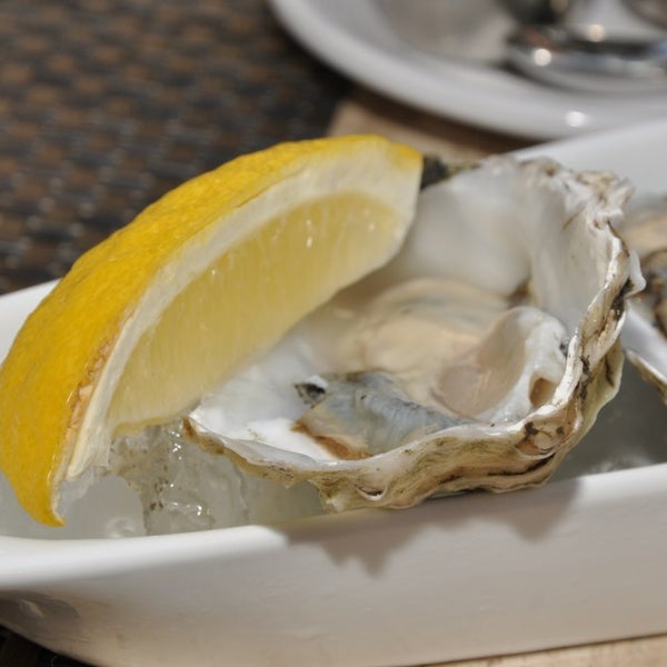 You have to try the oysters, They're super fresh and delicious!! $1.50 USD each on Happy Hour from 2pm to 6pm!!