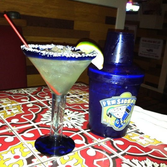 Photo taken at Chili&#39;s Grill &amp; Bar by José M. on 7/2/2012