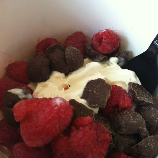 Photo prise au High Five Frozen Yogurt par Kaley le6/18/2012