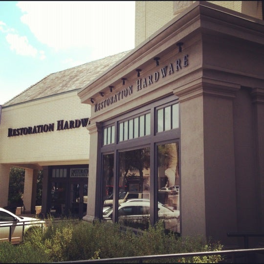 Restoration Hardware (Artık Kapalı) Austin'de Mobilya ve Ev Gereçleri