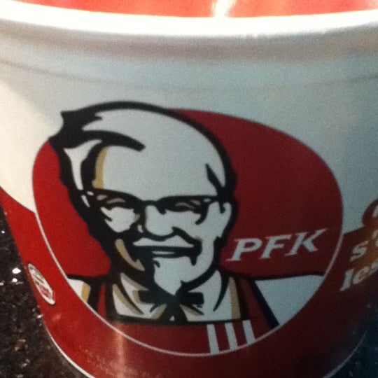 Photo taken at KFC by Leonardo S. on 4/8/2012