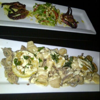 Photo prise au N9NE Steakhouse par Khadine A. le7/14/2012