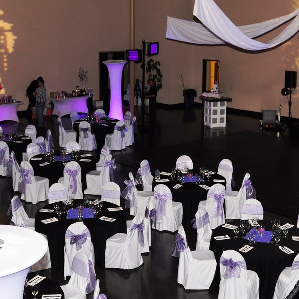 Hosting a Quinceanera party?  Expo Hall A is a large area great for celebrations such as Quinceanera parties.  For further information regarding Expo Hall A, contact BEC at (714) 978-9000.