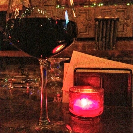 6/29/2012에 Raj S.님이 Cello Wine Bar에서 찍은 사진
