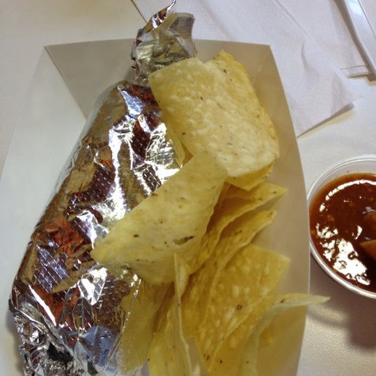 Foto tirada no(a) Burrito Bros. por Ryan em 4/18/2012