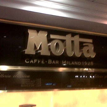 Photo taken at Bar Motta by Tobias H. on 5/30/2012