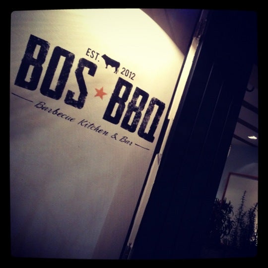 Photo taken at BOS BBQ - Barbecue Kitchen &amp; Bar by Renata R. on 7/25/2012