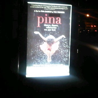 2/19/2012 tarihinde Monica Lynne H.ziyaretçi tarafından Coral Gables Art Cinema'de çekilen fotoğraf