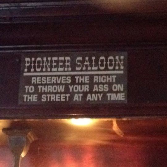 Foto tomada en Pioneer Saloon Goodsprings, Nevada  por Angie B. el 5/9/2012