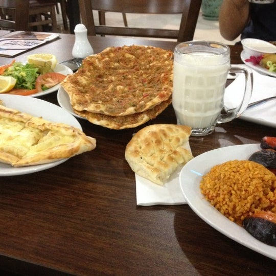 Very Good turkish cuisine!! Lentil soup, lahmacun, doner,kebabs... All great!!