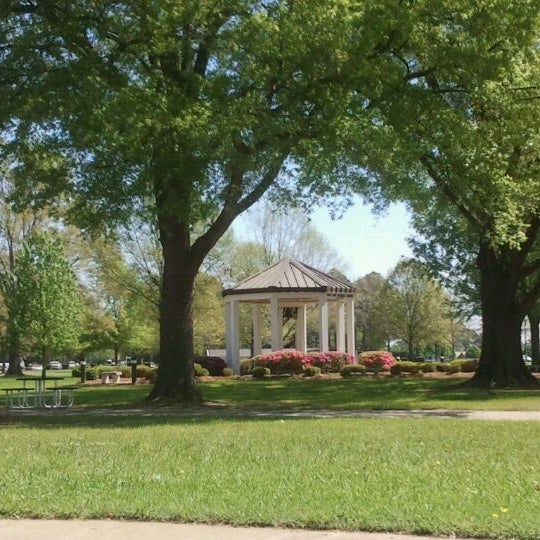 University of Mount Olive 634 Henderson St