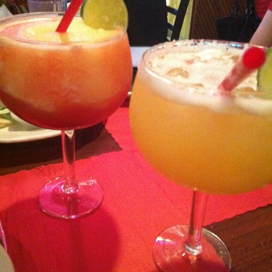 7/7/2012にPlatamapusがCesar&#39;s Killer Margaritasで撮った写真