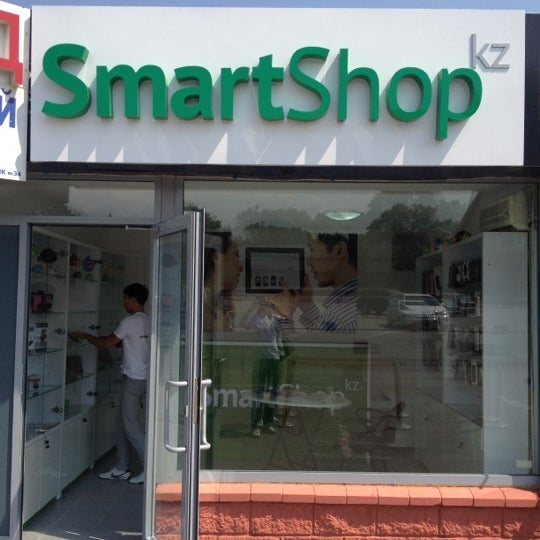 Foto tirada no(a) SmartShop.kz por Асет Н. em 6/23/2012