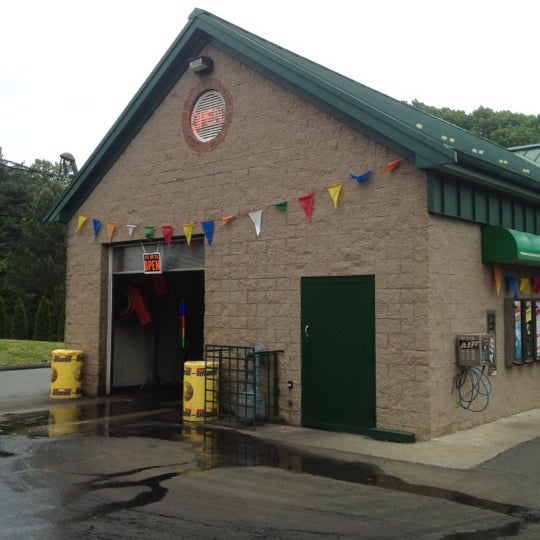 Fitzy�s Car Wash Ashland, MA