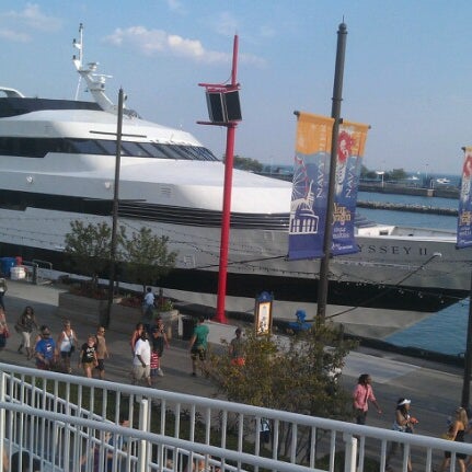 Das Foto wurde bei Spirit of Chicago Cruises von Nick D. am 8/25/2012 aufgenommen