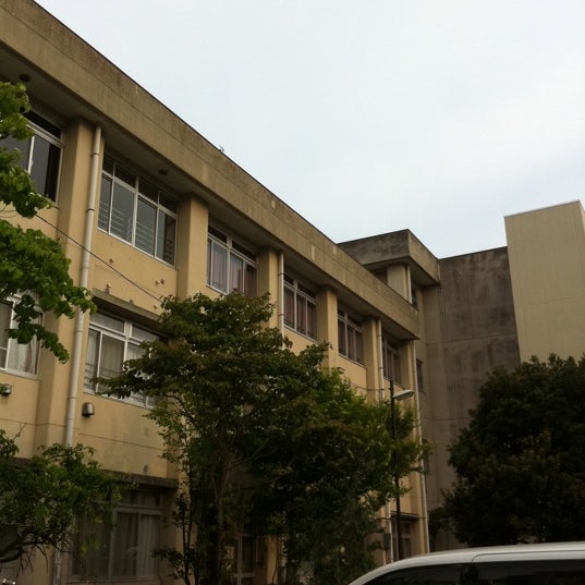 多摩市立図書館 本館 多摩市 多摩市 東京都