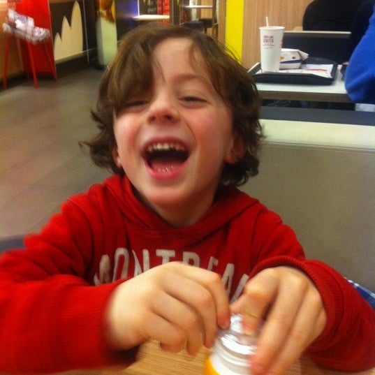 Photo taken at McDonald&#39;s by Dennis W. on 2/28/2012