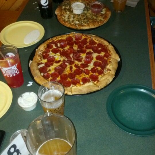 Photo prise au Woodstock&#39;s Pizza par David J. F. le6/3/2012