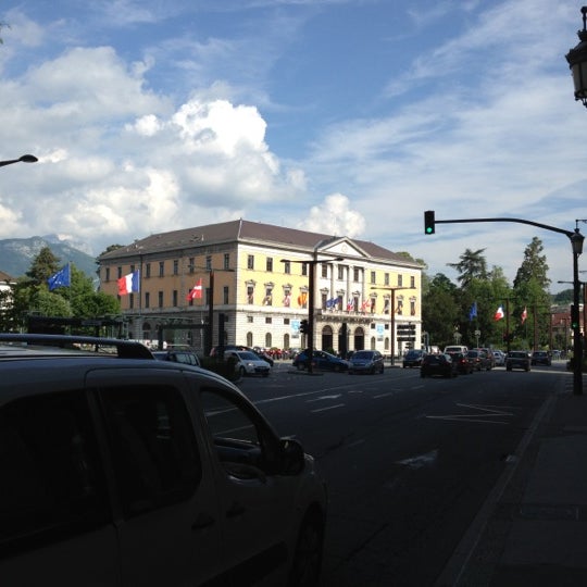 รูปภาพถ่ายที่ Hôtel de Ville d&#39;Annecy โดย Fred C. เมื่อ 5/27/2012