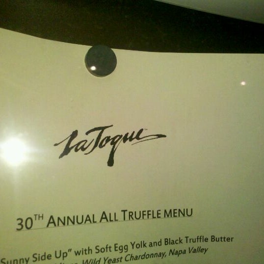 Foto diambil di La Toque Restaurant oleh Michael A. pada 2/15/2012