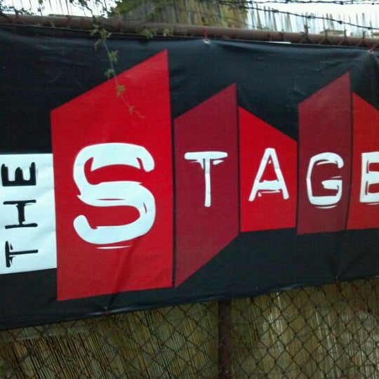 Foto tomada en The Stage  por Jeff Z. el 5/14/2012