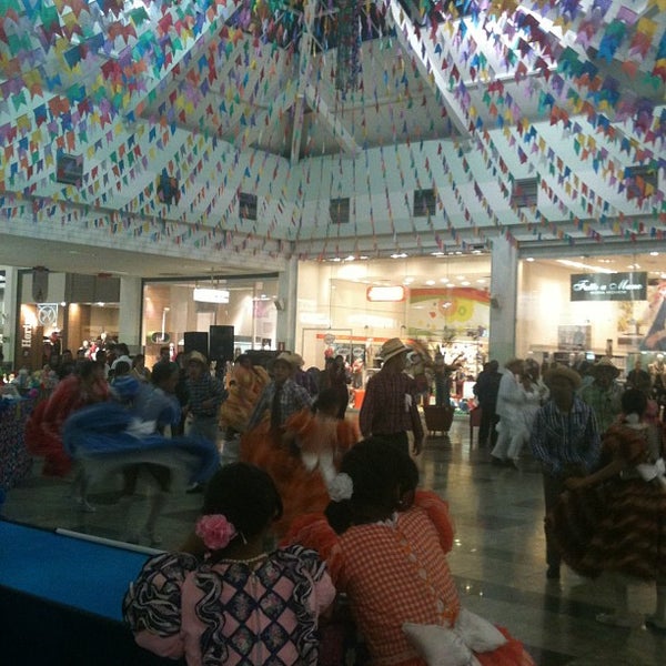 Photo taken at Big Shopping by Jorge E. on 6/18/2012