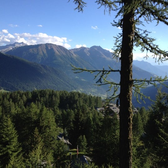Heerlijk bergdorp in Zwitserland voor zowel de zomer als ook de winter. Volledig relaxen en genieten van de natuur.