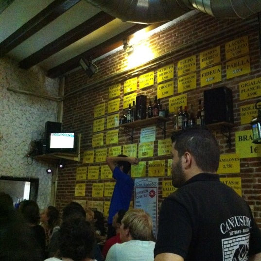 Foto diambil di Can Eusebio oleh Leticia T. pada 6/24/2012