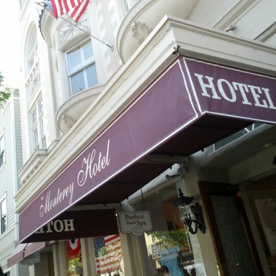 7/5/2012にKeith T.がThe Monterey Hotelで撮った写真