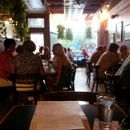 7/27/2012 tarihinde Karen T.ziyaretçi tarafından Jac&#39;s Dining &amp; Tap House'de çekilen fotoğraf