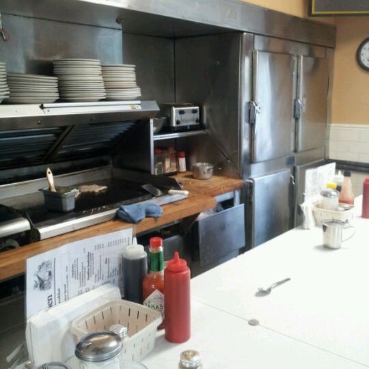 2/20/2012にSteve A.がOur Kitchenで撮った写真