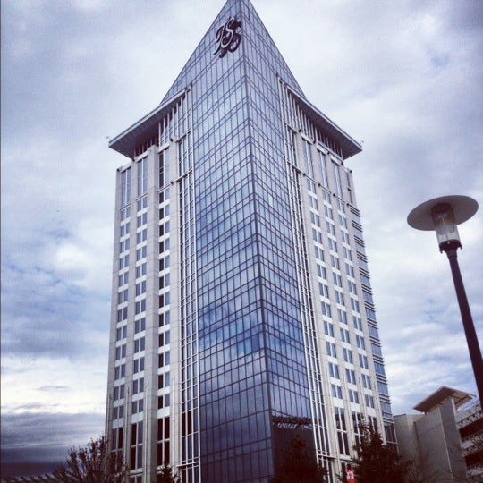 Turning stone. Turning stone casino poker tournaments. Turning stone. Двухместный домик люкс внешний вид. Казино «turning stone resort» нью йорк.