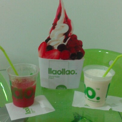 Photo taken at Llaollao by Pedro M. on 7/15/2012
